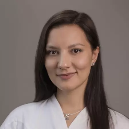 Врач Кравцова Дина Дамировна